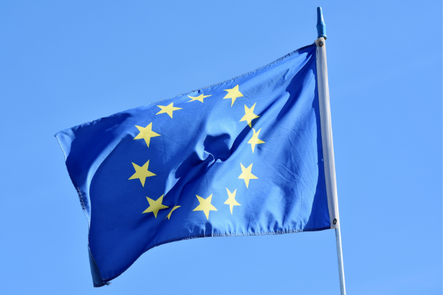 EU vydala plán na nejrozsáhlejší zákaz 12 000 chemických látek pro domácnost a průmysl v historii